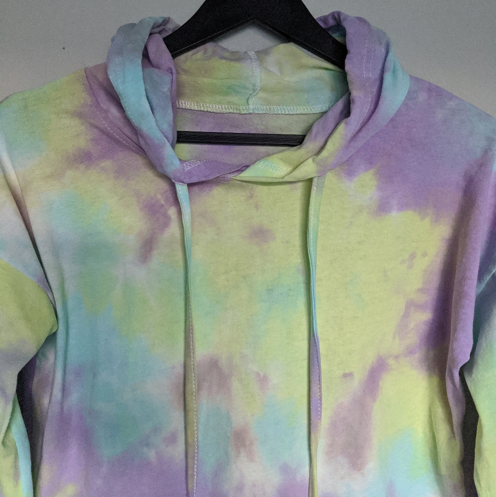 Pastel tie dye cropped hoodie pull over - Picture 3 of 7